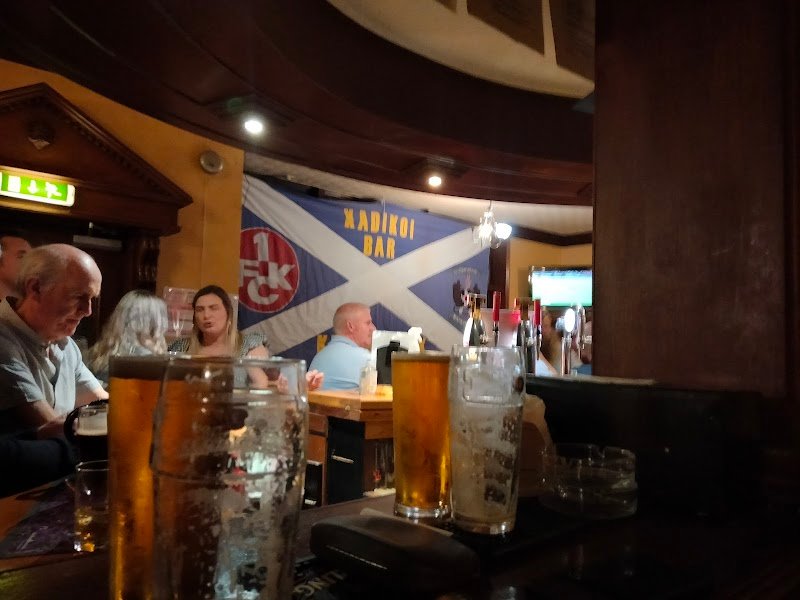 Kadikoi Bar
