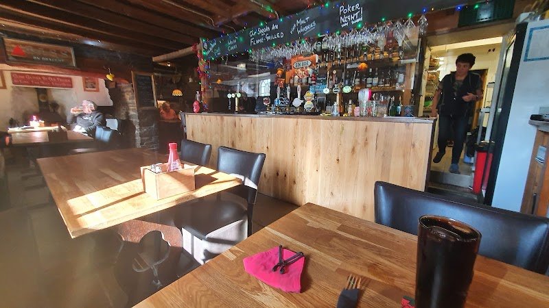 Three Horseshoes Cenarth