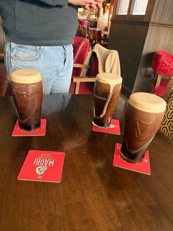 Richardsons Bar & Off Sales