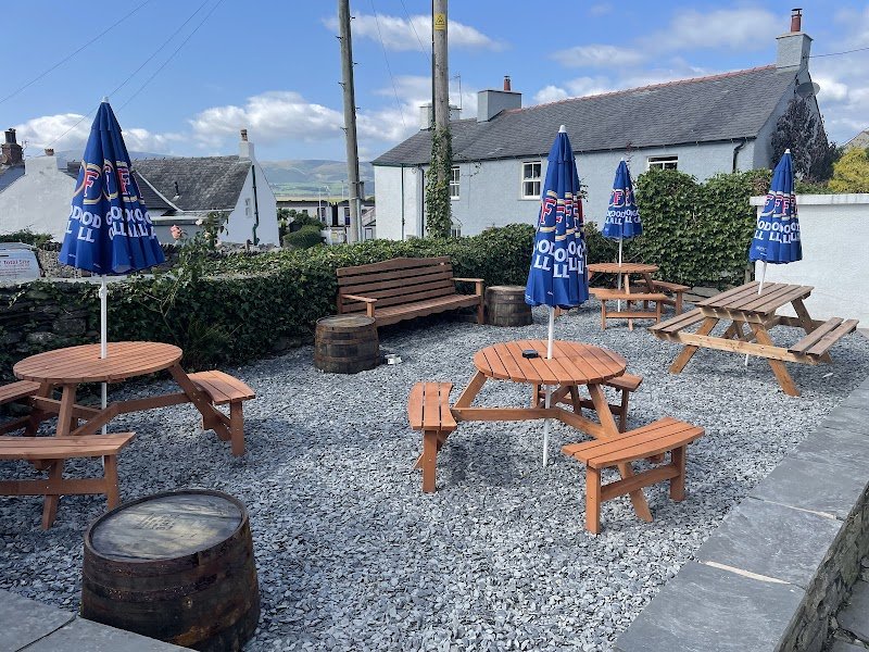 THE SHIP INN