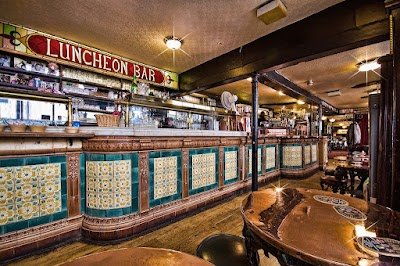 Whitelock's Ale House