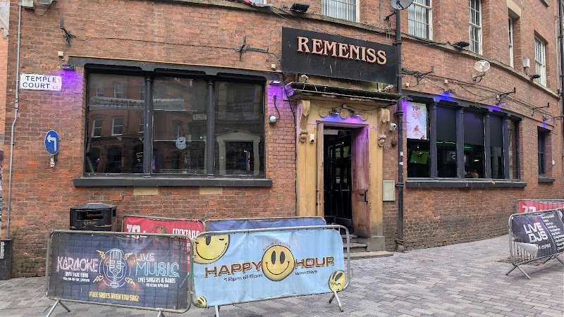 Remeniss Bar - Old School Bar